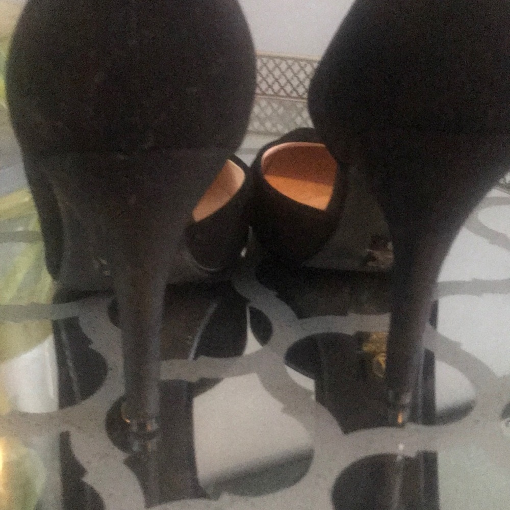 Shoes - Picture 3 of 3